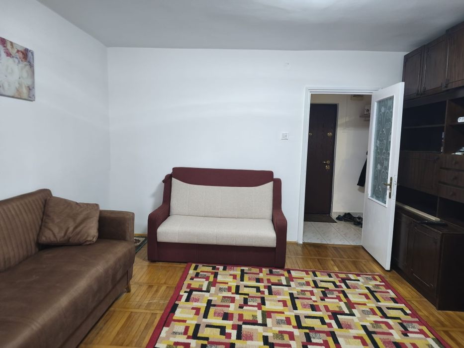 Închiriez micro apartament