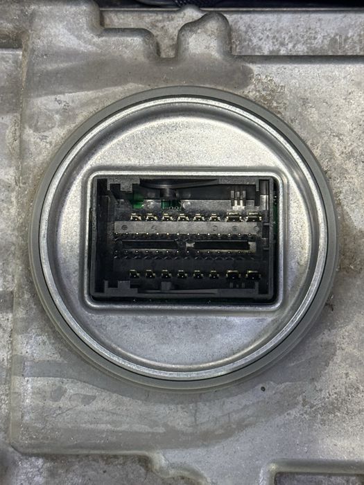 Десен фар Audi A8 D5 4N LED Matrix 4N0941036 за части модул баласт