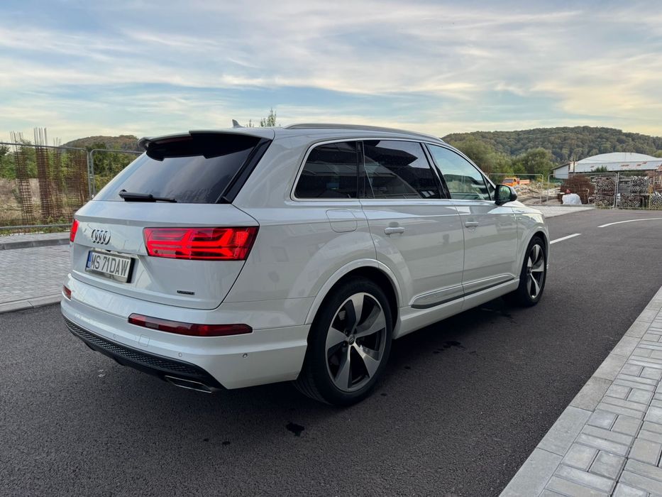 Audi Q7 3.0tdi -272cp-S-line-head-up -matrix