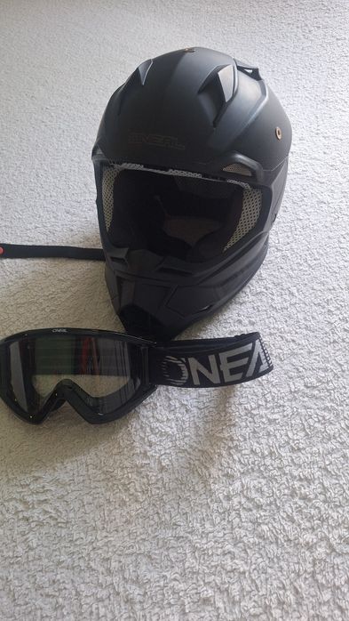 Детска крос каска O'NEAL 2Series Flat Black – много запазена