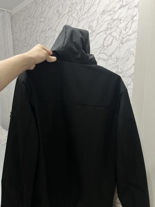 Продам куртку  осень/весьна