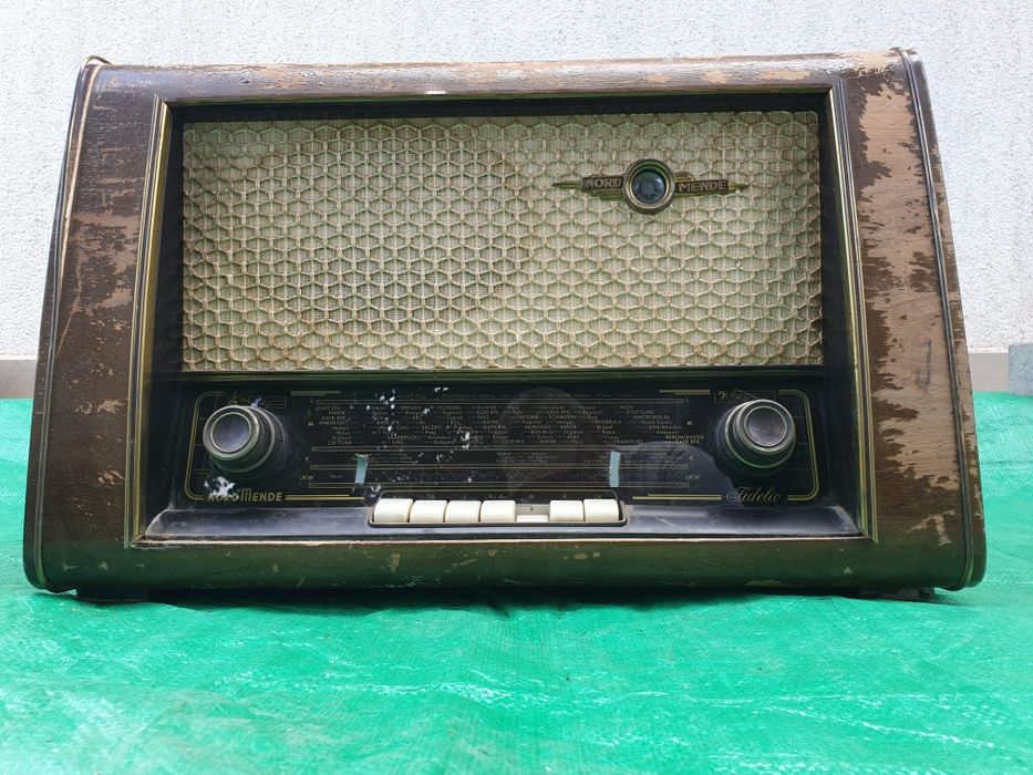 Radio Nordmende model Fidelio fabricat made in Germany an 1953