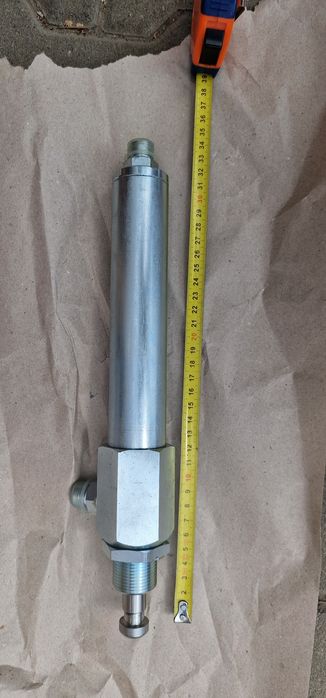 Cilindru hidraulic vană vidanja scurt preț 750 lei cu tva se poate tri