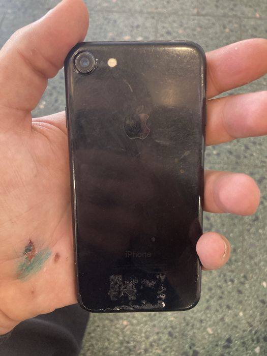 продам iphone 7 blak
