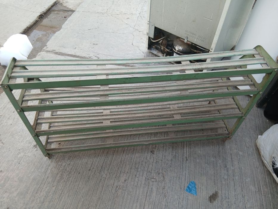 Поставка для обув.