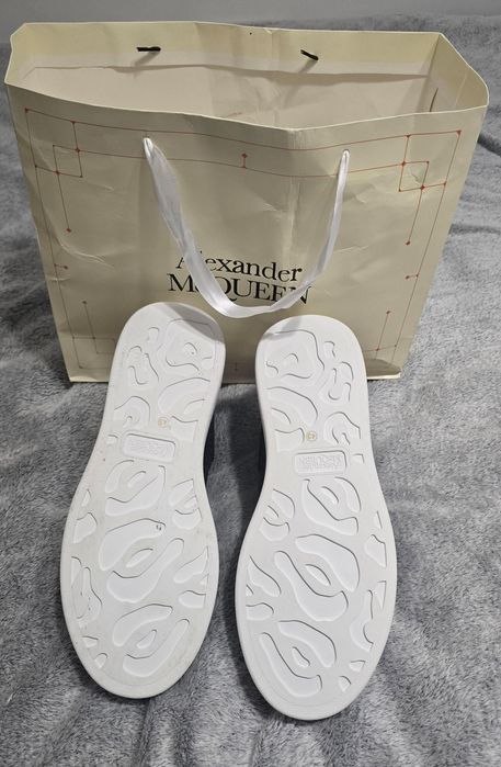 Vand alexander mcqueen noi