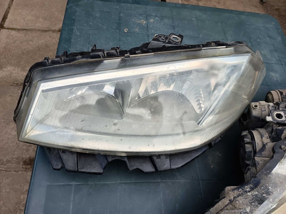 Faruri Renault Megane 2 second hand.