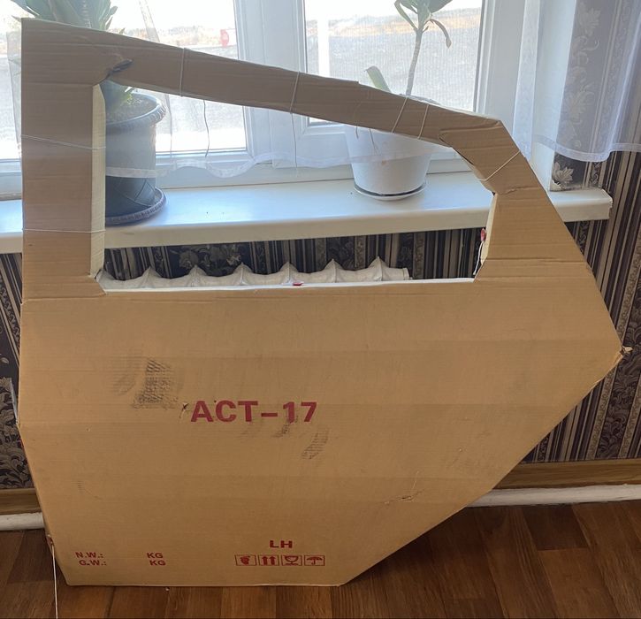 задняя левая дверь на Hyundai Accent