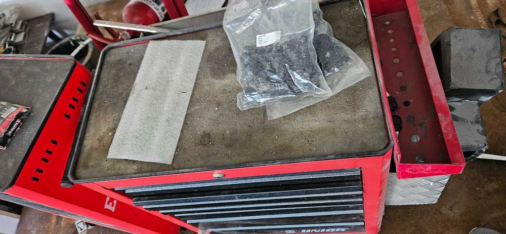 Dulap scule profesional UNIOR Red – echipat electrică auto / electrician auto