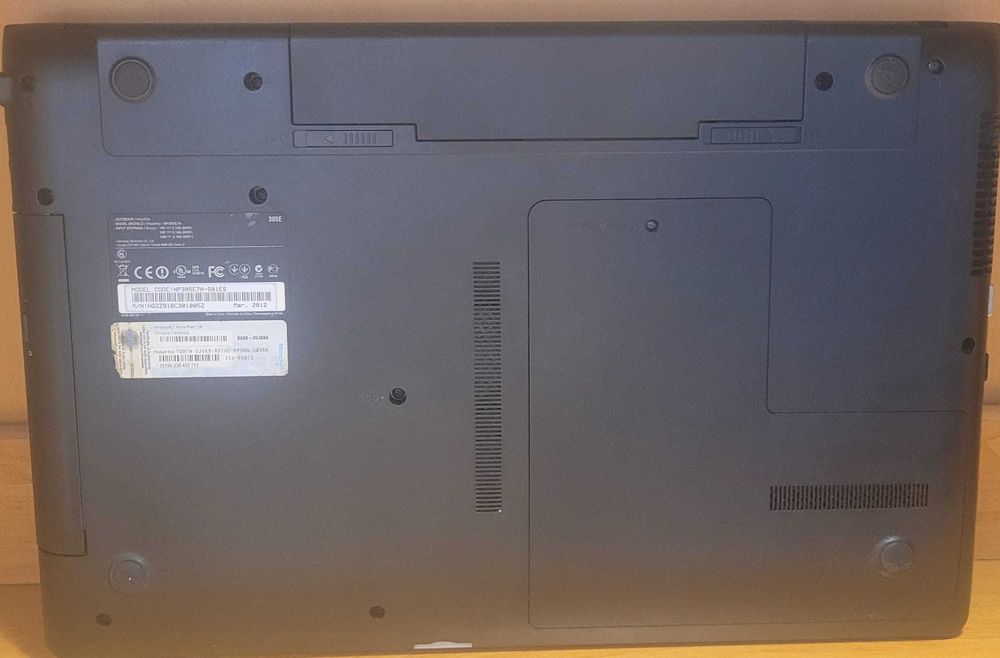Laptop Samsung NP305E7A - defect / pentru piese