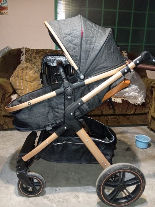 Продам детскую коляску