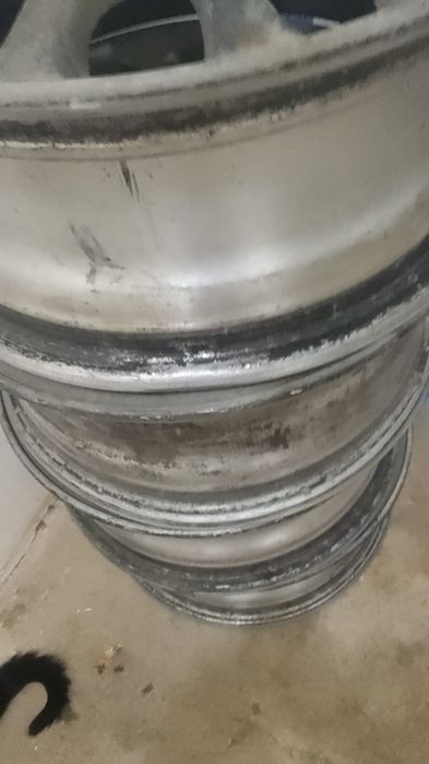 В продаже диски R 15