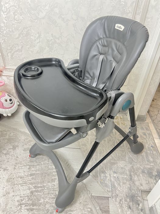 Bolalar ovqatlanish stoli