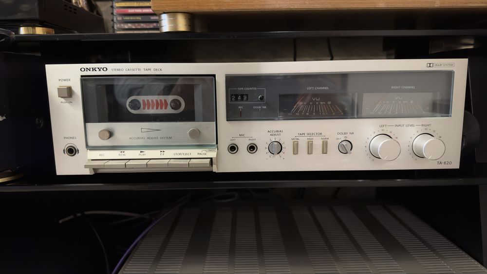 Дека Onkyo TA-620