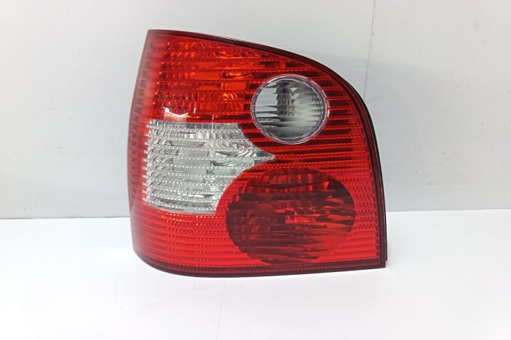 Stop stanga Volkswagen VW Polo a 4-a generatie 9N