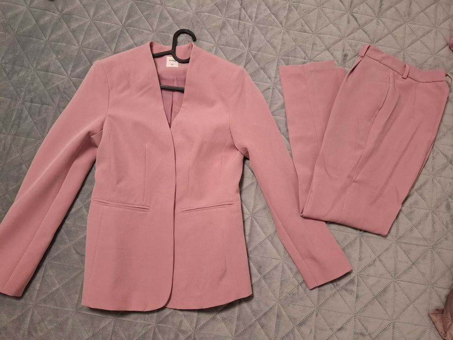 Costum elegant Sinsay XS