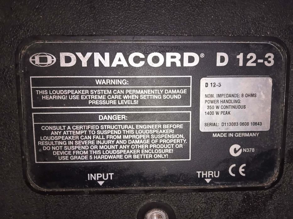 Vând doua boxe DYNACORD plus statie plus microfon