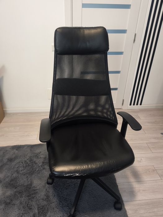 Scaun Birou cu suport lombar și spătar inalt