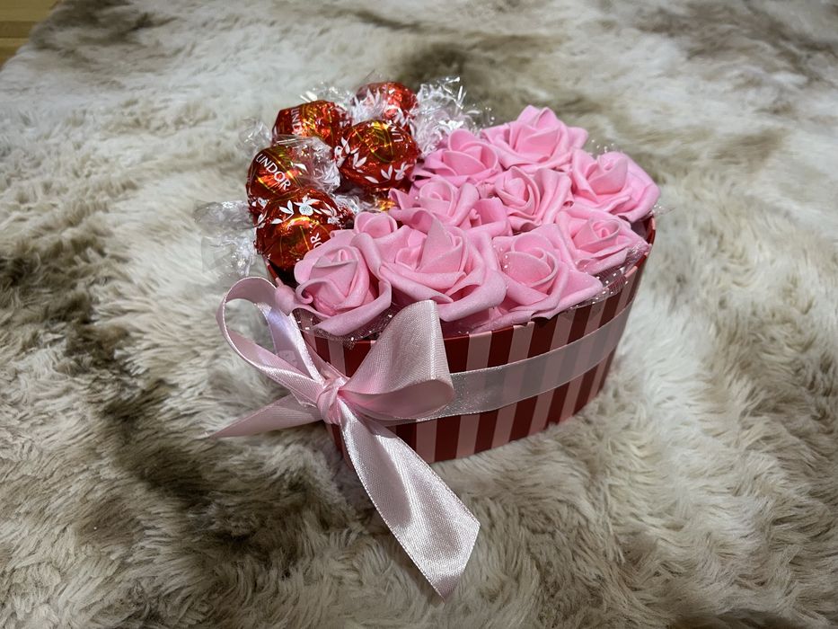 Подаръчни кутии и букети