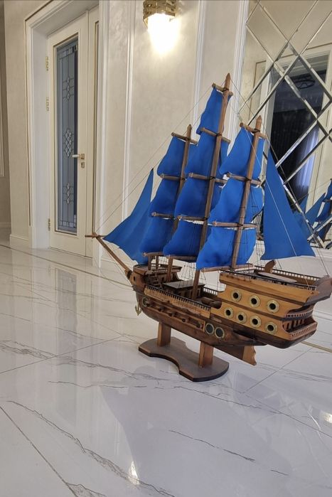 Корабль ручная работа с скрытым сейфом