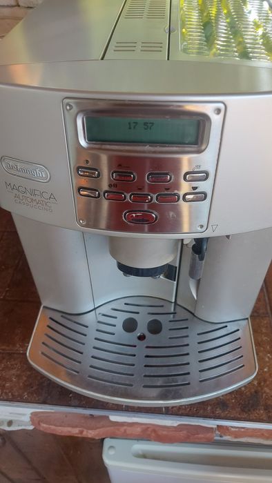 Vand espresor De Longhi magnifica automatic capucino