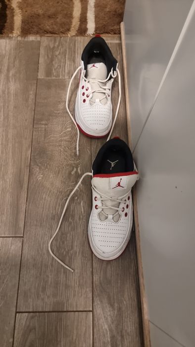 Nike Jordan сникърси