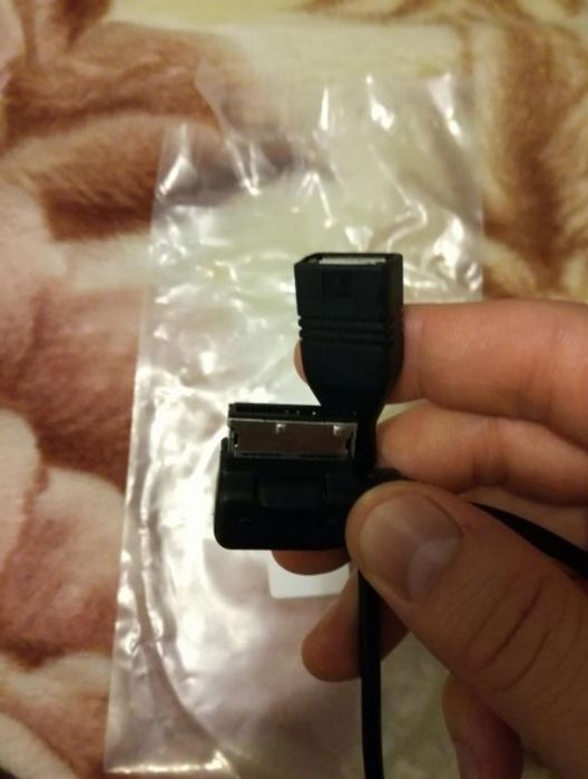 Cablu usb iphone adaptor AMI Audi Volkswagen passat jack mercedes