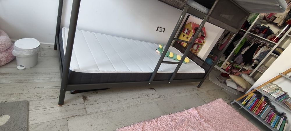 Pat suprapus gri închis 90x200