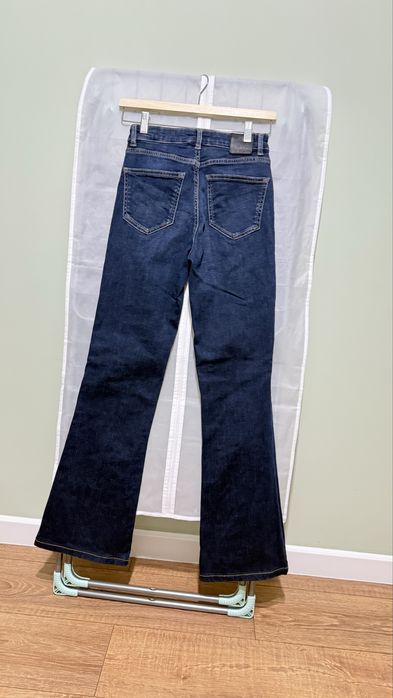 Джинсы. Ддинсы Massimo Dutti.