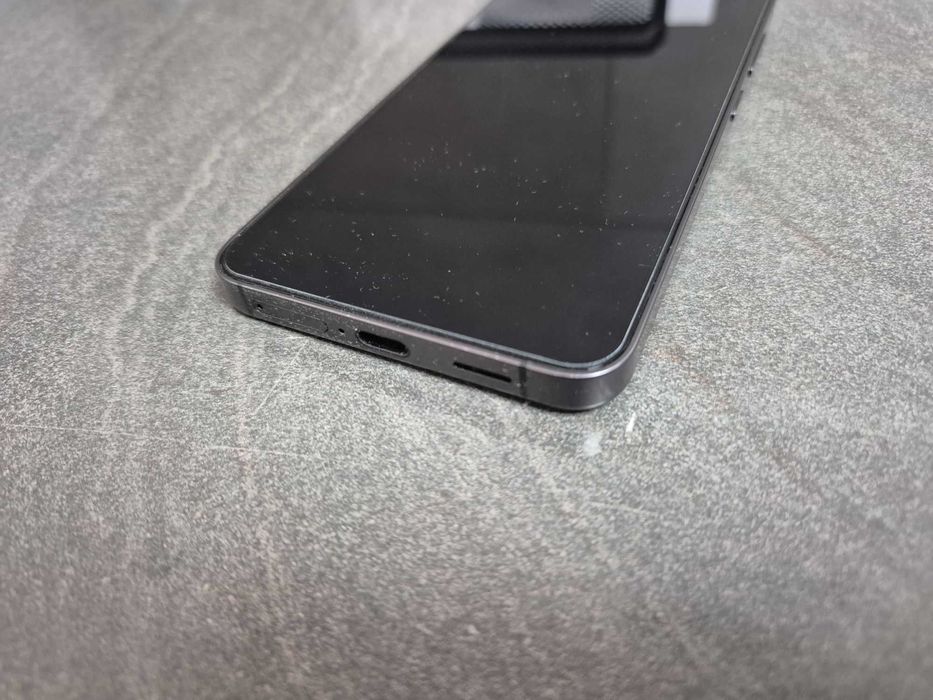 Samsung S24 Dual sim 128Gb 8Gb ram