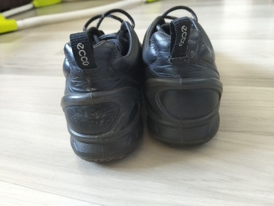 Adidași din piele Ecco Biom nr 37