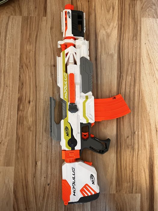 Mitraliere NERF , cu accesorii