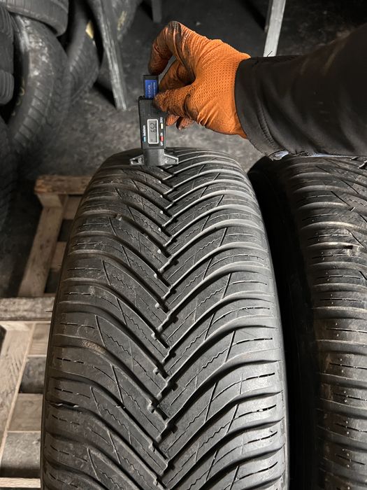 2 anvelope M+S 235/65/17 , 108 V , Maxxis , 6.5 mm !