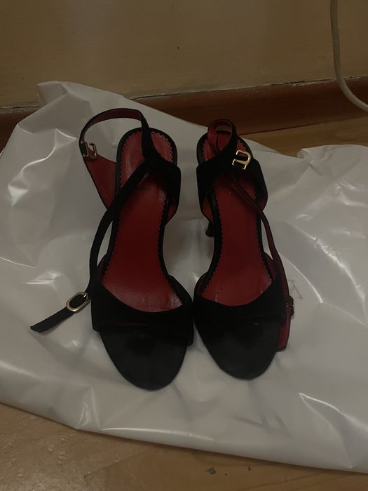 Босоножки натуральная замша