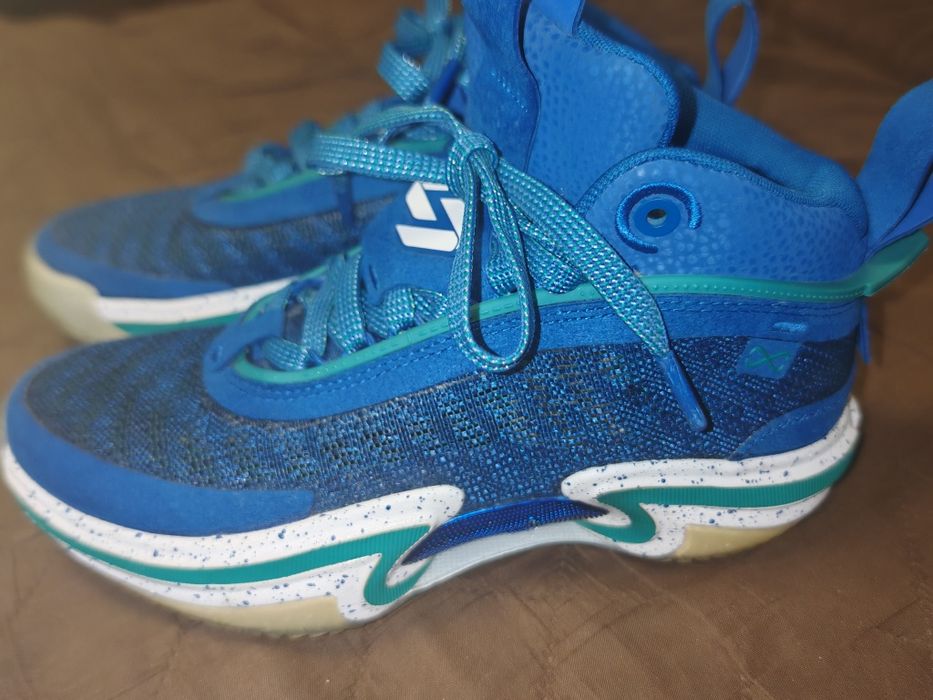 Vând Nike Air Jordan Luka Doncic mărimea 36,5