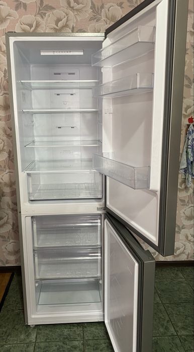 Продам холодильник