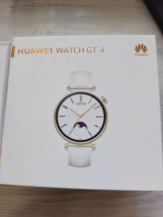 Ceas smart Huawei Watch GT 4, 42mm alb, în stare bună de funcționare.