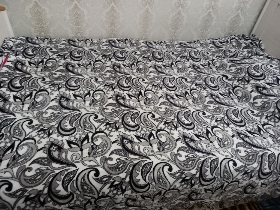 Срочно продам покрывало.