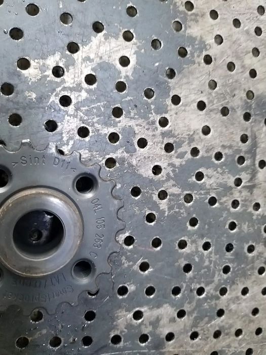 Pinion vibrochen 2.0 tdi vw golf 7 04l105263c