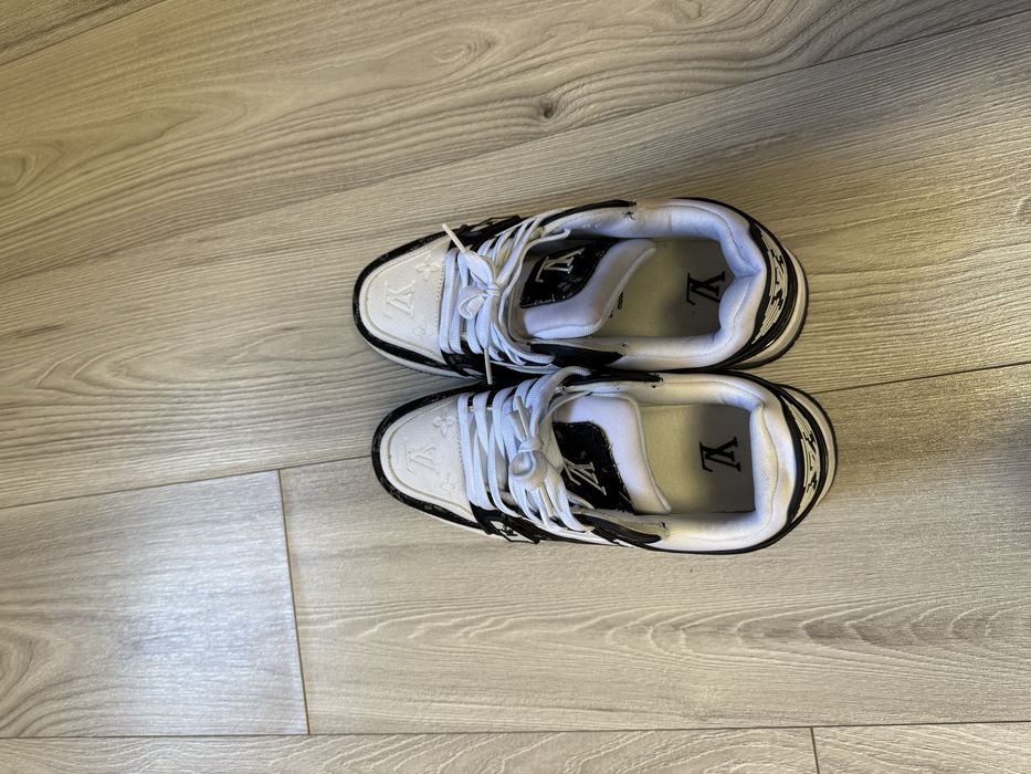 Lv trainer nr 41 de vanzare