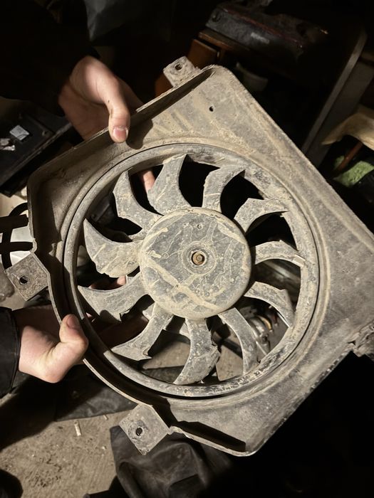 Вентелятор охлаждения ваз 8кл 16 кл