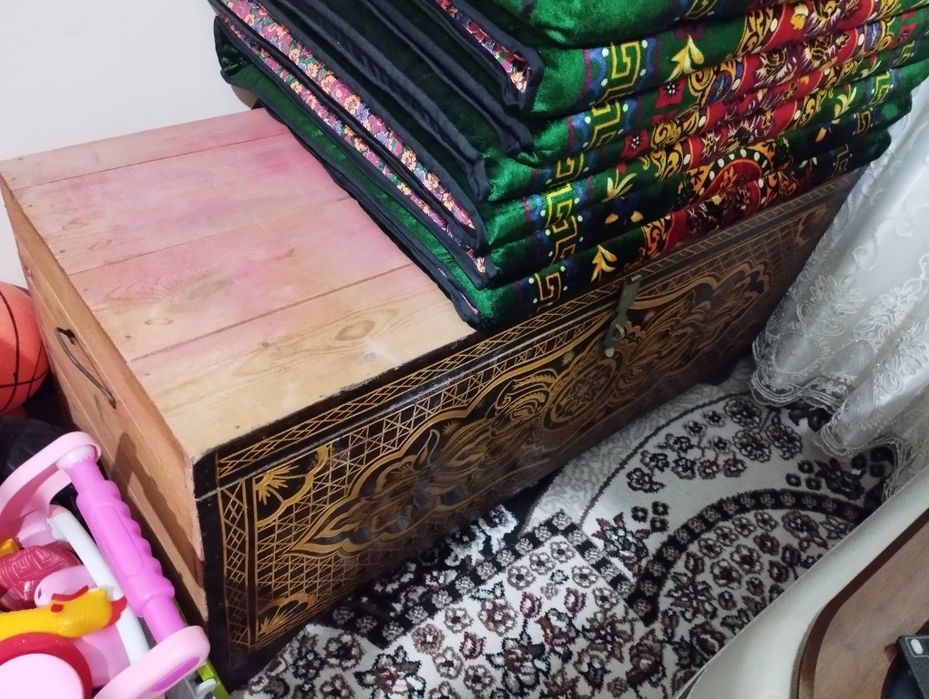 Сандик сотилади тахтали