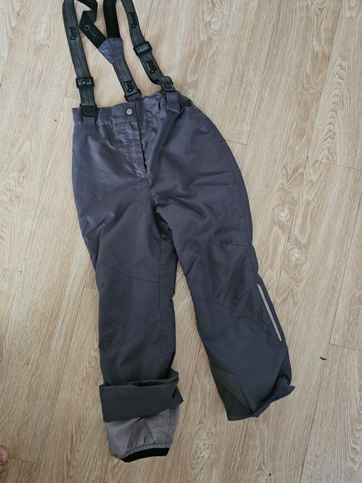 Демисезонный костюм на девочку.