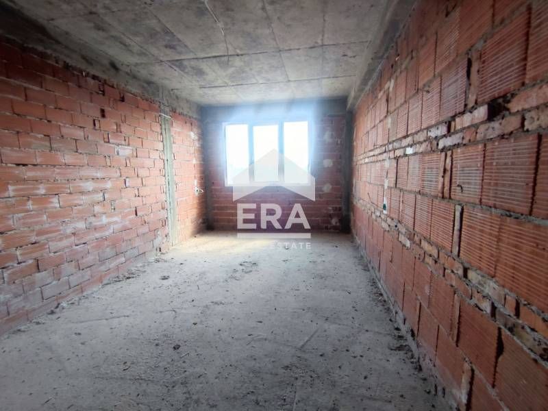 Продава се Къща в Хасково, Болярово - 583 кв.м за 378 €/кв.м - Снимка #5