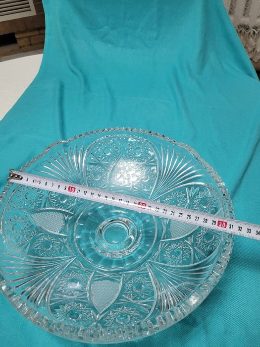 Продаются хрустальные вазы