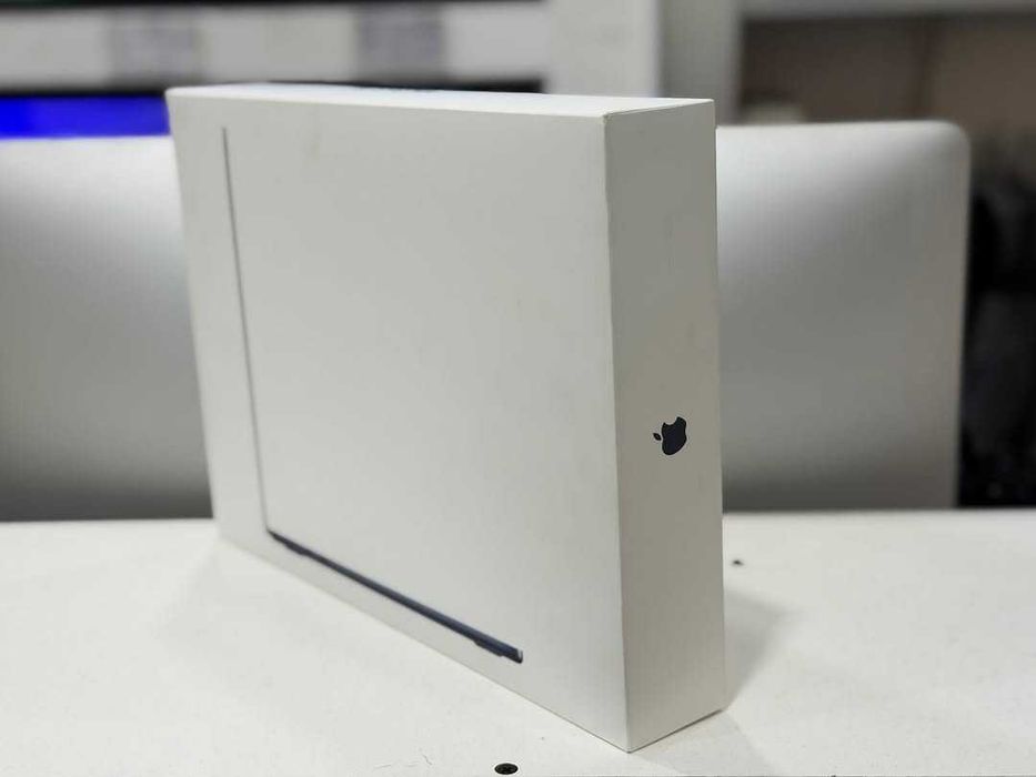 ЧИСТО НОВ! - Apple MacBook Air M5 13" (2026)