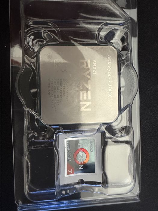 AMD Ryzen 7 3700X R7 3700X 3.6GHz