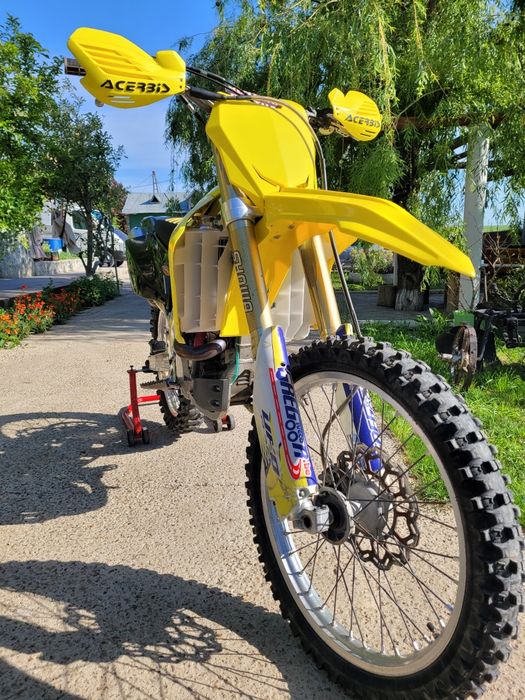 Cross Suzuki RMZ 450