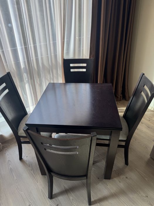 Трапезна часа с 4 стола