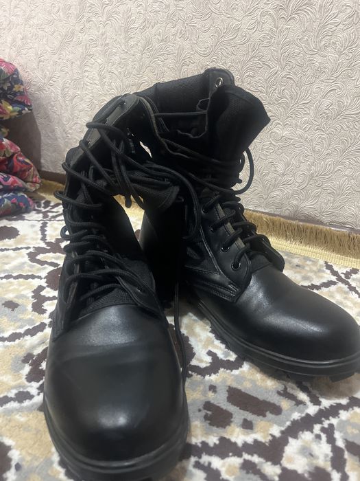 Берцы черные 39-40